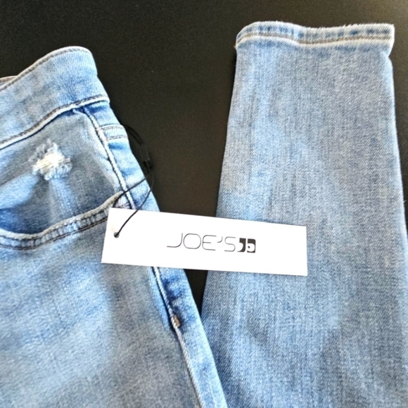 Joe's Jeans 'The Charlie' High Rise Skinny  Flawless Ripped Knee $198 - Picture 10 of 14